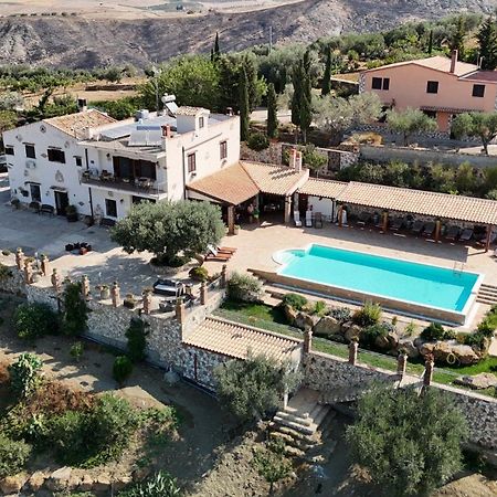 B&B A Robba De Pupi Agrigento Bagian luar foto