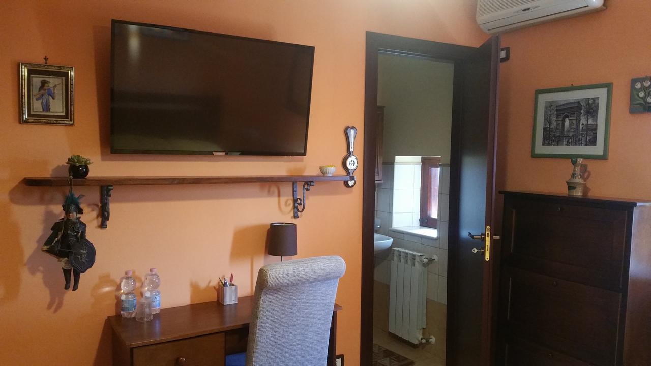 B&B A Robba De Pupi Agrigento Bagian luar foto